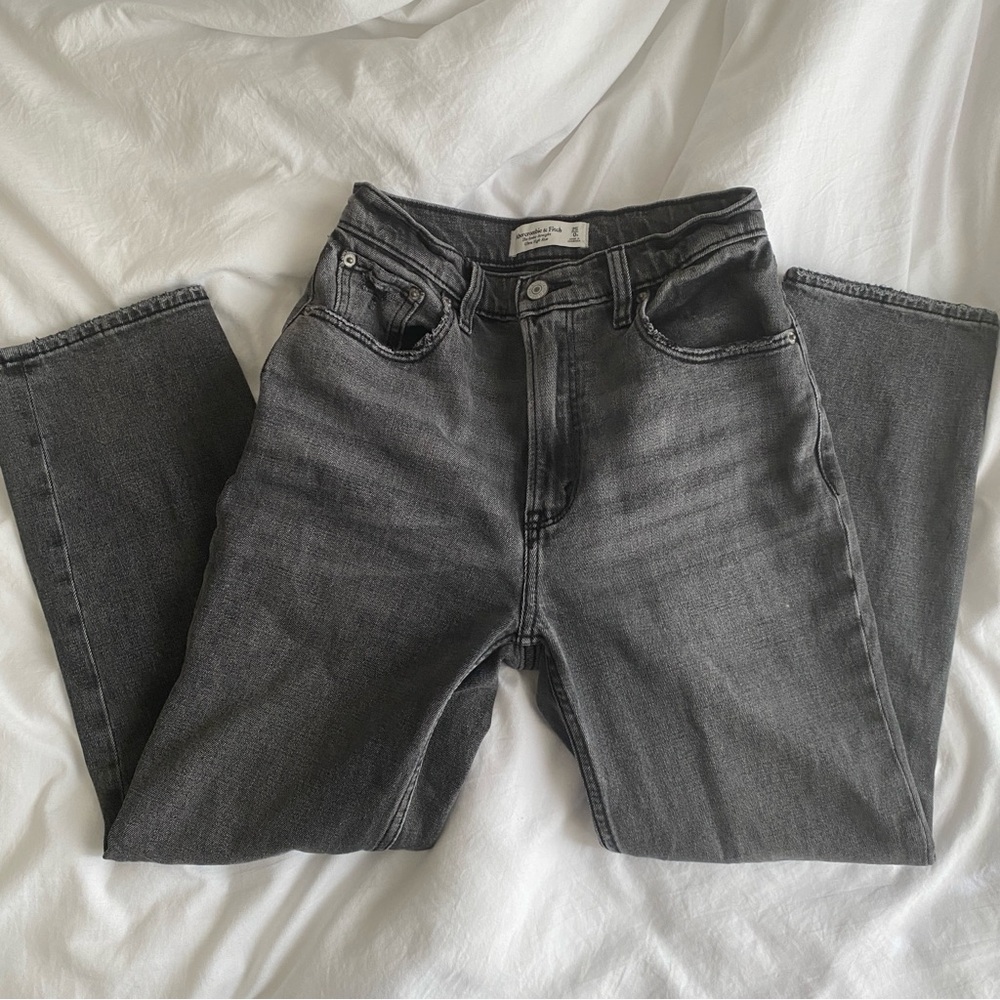 Abercrombie The Ankle Straight Ultra High Rise Jeans
